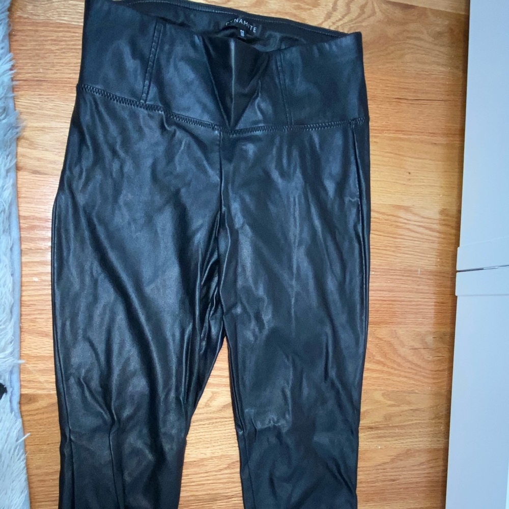 Leather leggings